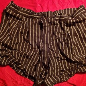 Stylish striped shorts!